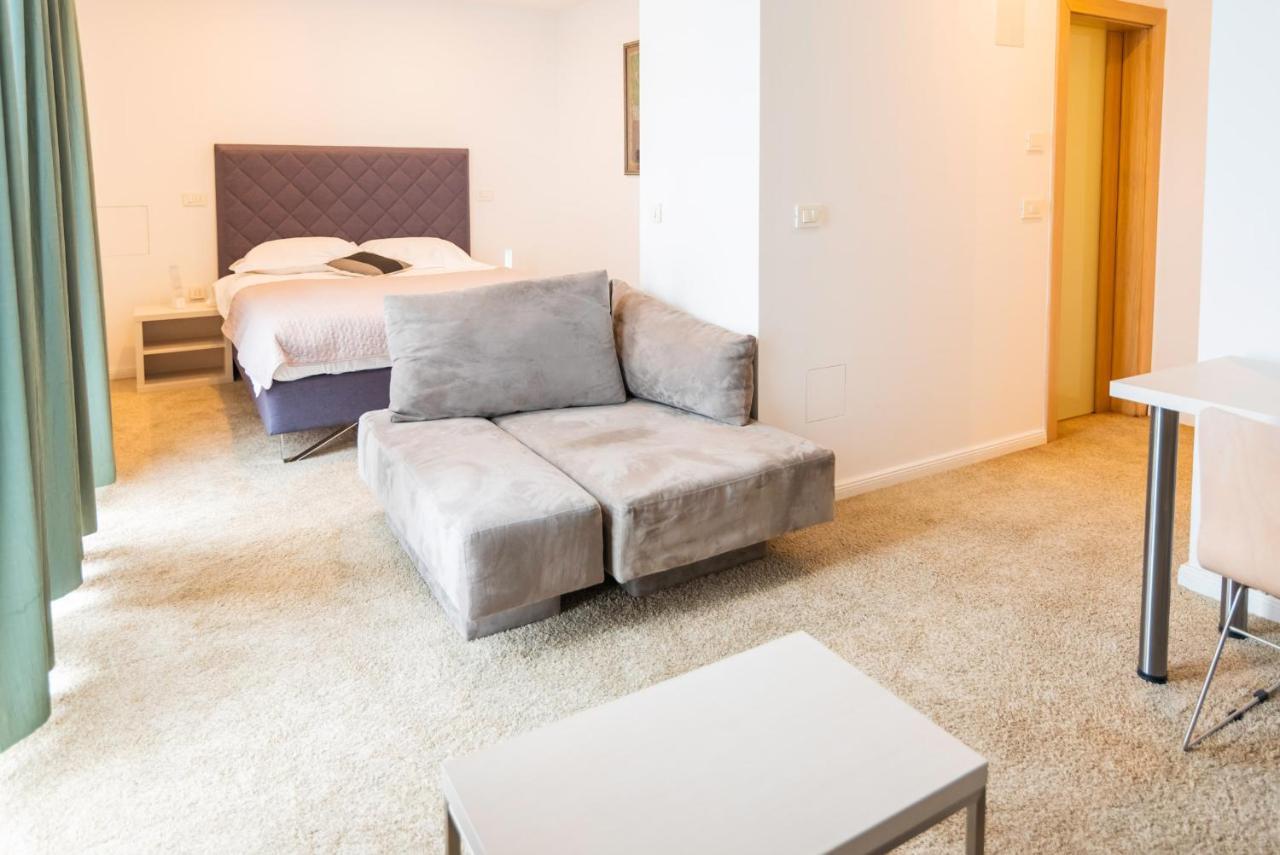 Hotel Park Superior 3* Čakovec Eksteriør billede